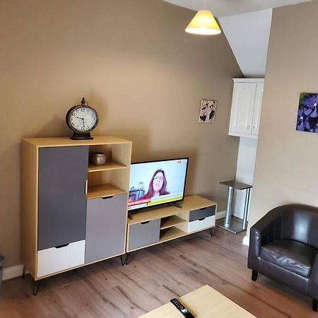 Apt. 2 - Town Centre Apartment Bagenalstown Eksteriør bilde