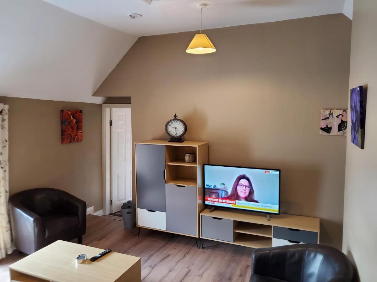 Apt. 2 - Town Centre Apartment Bagenalstown Eksteriør bilde
